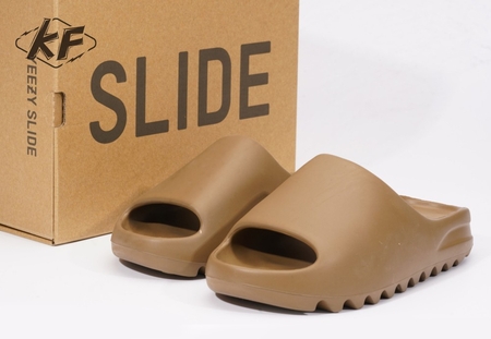 Yeezy SLIDE "Core"(Run smaller, please choose a bigger size) 8425