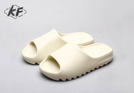 Yeezy SLIDE "Bone" (Run smaller, please choose a bigger size) 6345