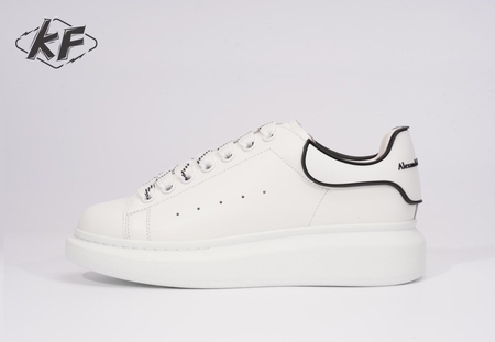 Alexander McQueen Oversized white Black SIZE: 35-45