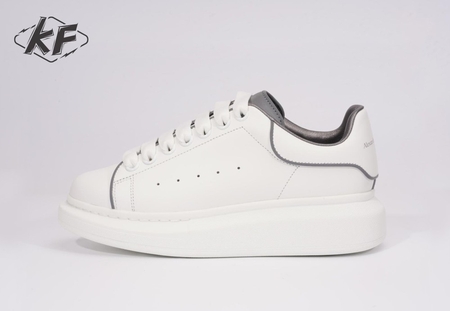 Alexander McQueen Oversized 3M white SIZE: 35-45