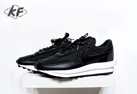 Sacai x Nike LVD Waffle Daybreak joint runway looks deconstruction high-end running shoes