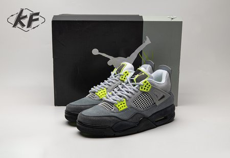 AJ 4 Retro SE "95 Neon" Size 40.5-46